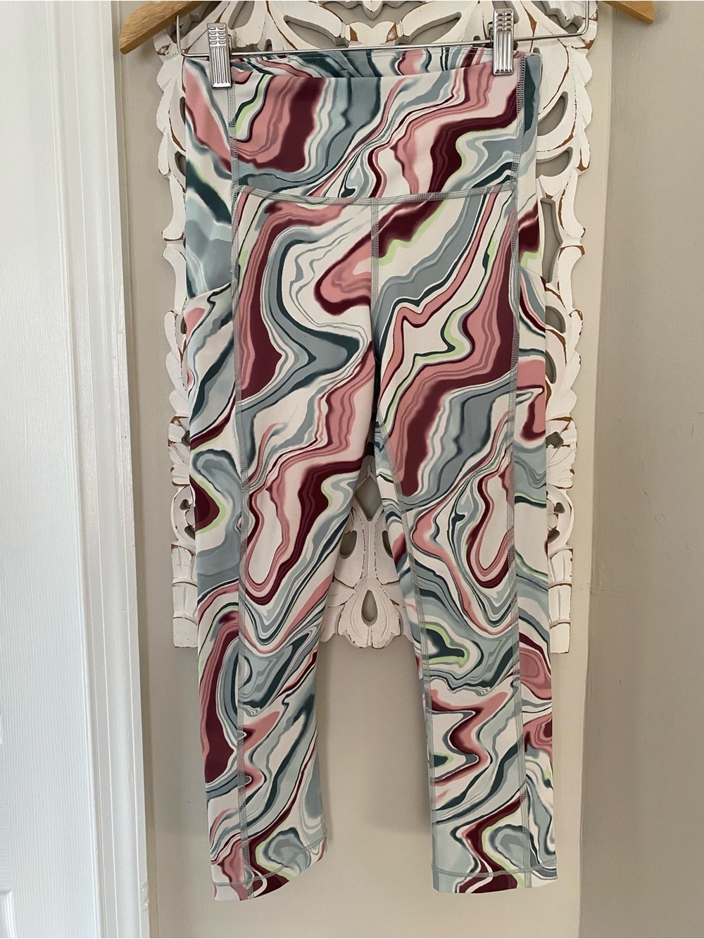 Athleta Salutation II Cropped Leggings Bundle XS 3 Pair Space Dye Kick Flare